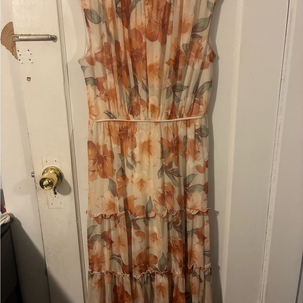 Elegant Floral Midi Dress